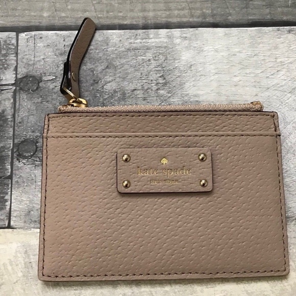 Kate Spade Adi Grove Street Card Case Black//Cream WLRU2811